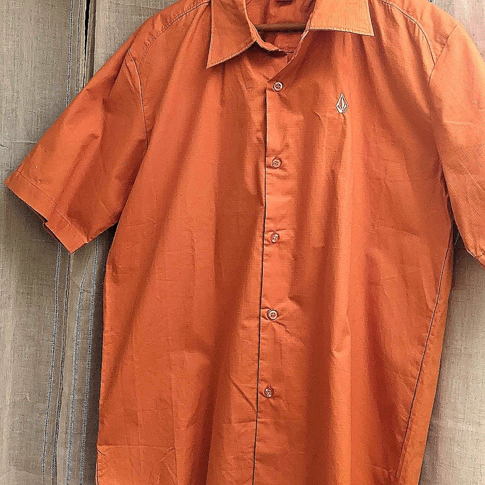 VOLCOM Button Up Short Sleeve